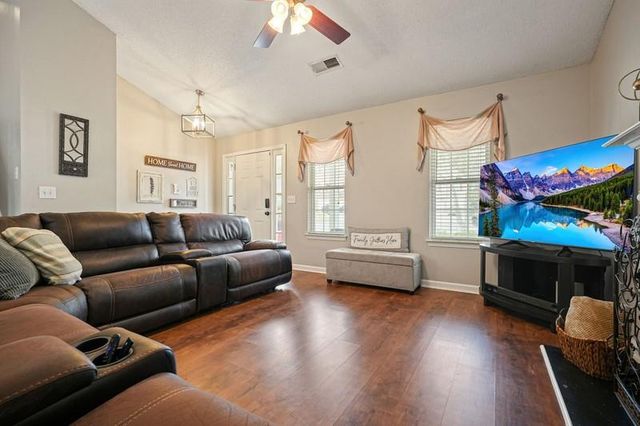 4306 Orange Court NW, Acworth, GA 30101