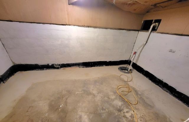 5530 W Warwick Avenue, Chicago, IL 60641