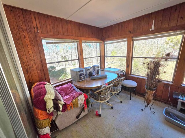 42 Pontiac Road, Cherokee Village, AR 72529