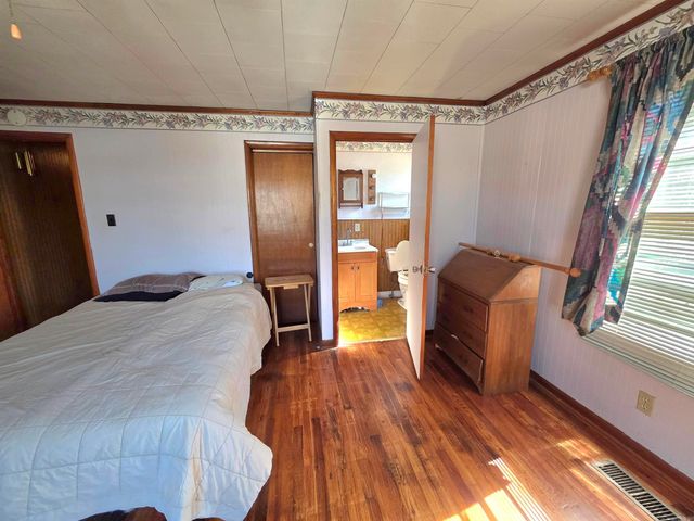 42 Pontiac Road, Cherokee Village, AR 72529