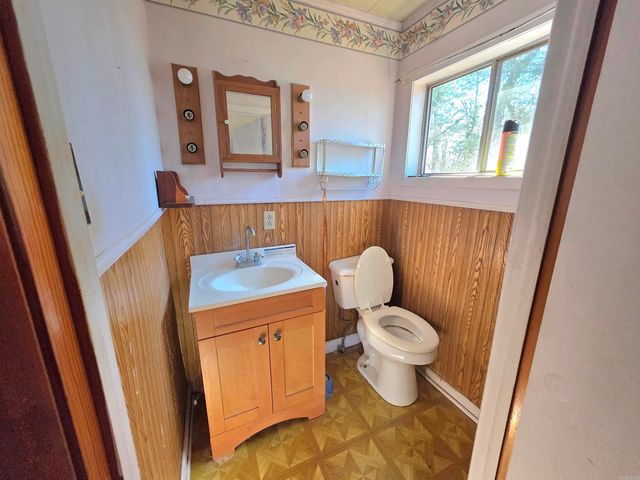 42 Pontiac Road, Cherokee Village, AR 72529