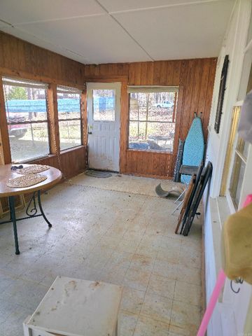 42 Pontiac Road, Cherokee Village, AR 72529
