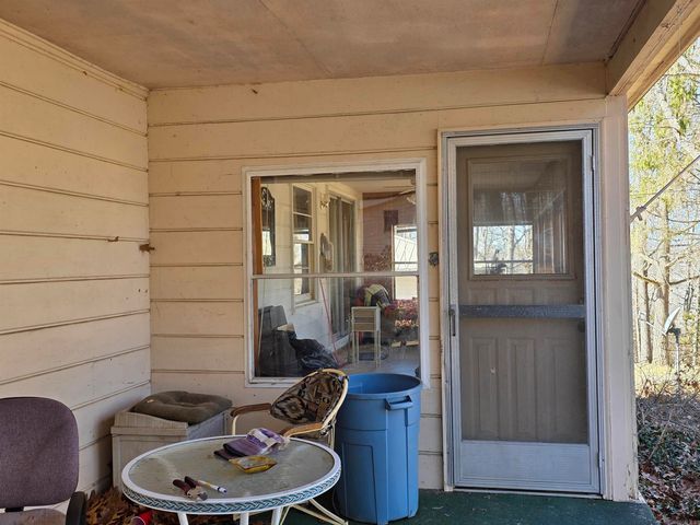 42 Pontiac Road, Cherokee Village, AR 72529