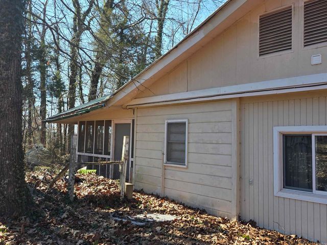 42 Pontiac Road, Cherokee Village, AR 72529