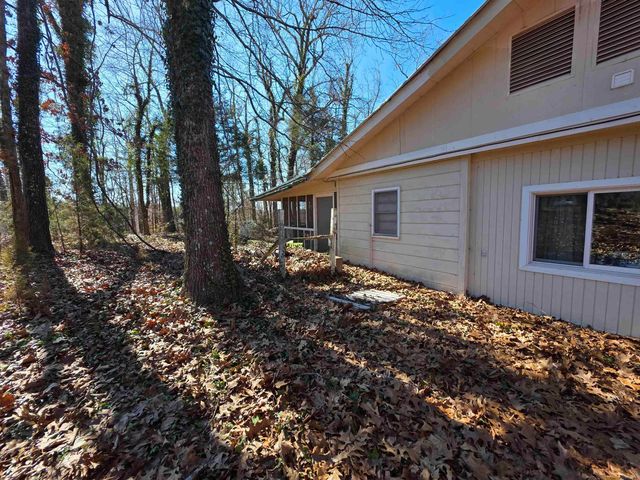 42 Pontiac Road, Cherokee Village, AR 72529