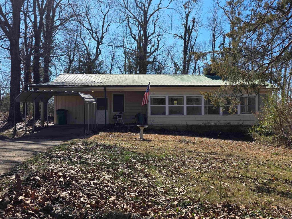 42 Pontiac Road, Cherokee Village, AR 72529