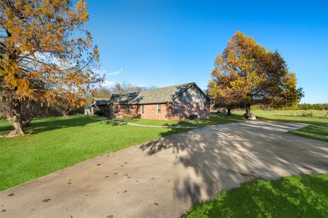 2227 FM 2815 S, Bonham, TX 75418