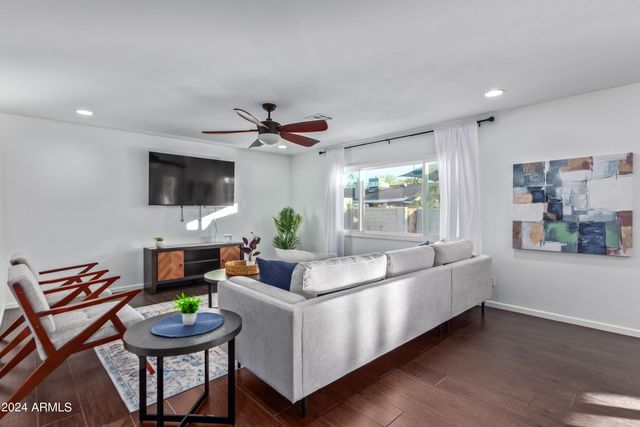 1645 E MANHATTON Drive, Tempe, AZ 85282