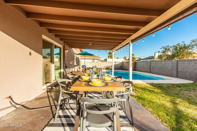 1645 E MANHATTON Drive, Tempe, AZ 85282