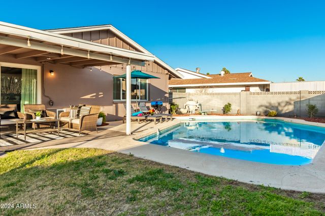 1645 E MANHATTON Drive, Tempe, AZ 85282