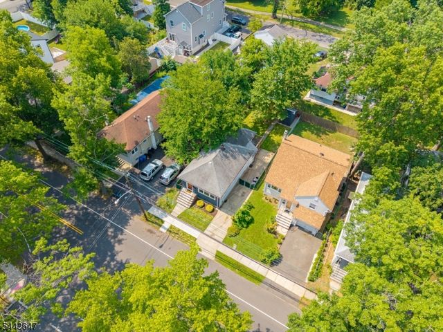 442 W Scott Ave, Rahway City, NJ 07065