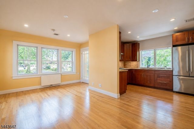 442 W Scott Ave, Rahway City, NJ 07065