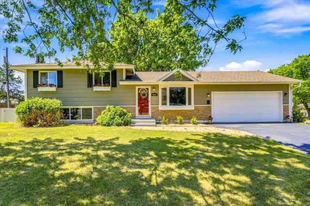 8200 Goodrich Road, Bloomington, MN 55437