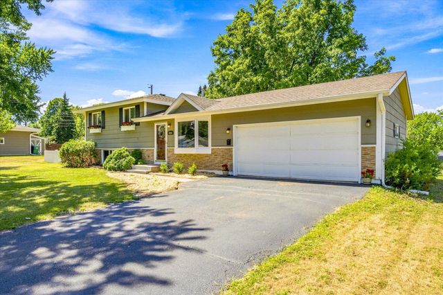 8200 Goodrich Road, Bloomington, MN 55437