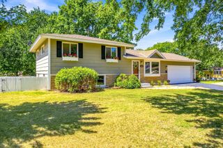 8200 Goodrich Road, Bloomington, MN 55437