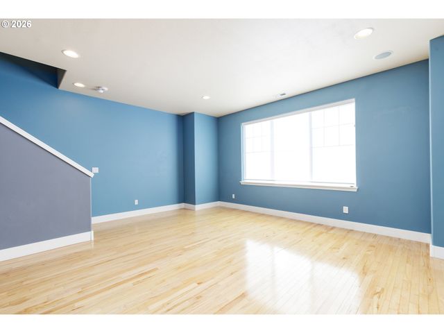 9149 Sw SWEEK Dr, Tualatin, OR 97062