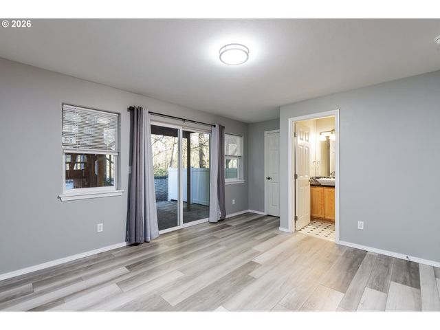 9149 Sw SWEEK Dr, Tualatin, OR 97062