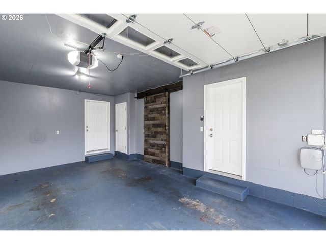 9149 Sw SWEEK Dr, Tualatin, OR 97062