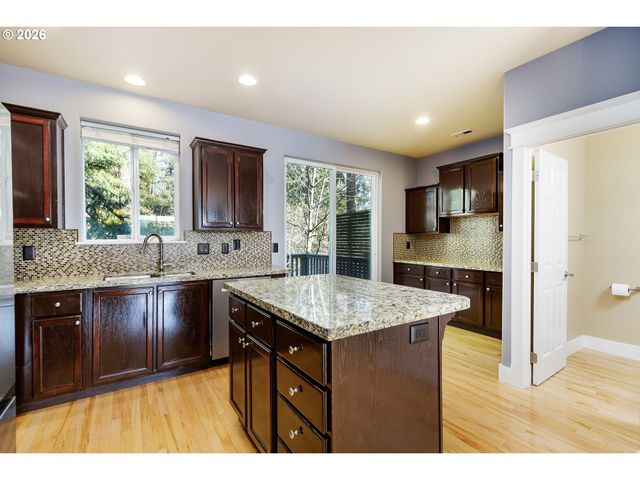 9149 Sw SWEEK Dr, Tualatin, OR 97062