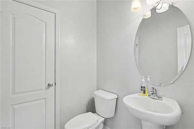 413 Quaker Ridge CT, Suffolk, VA 23435