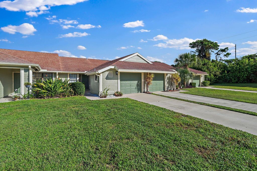 1532 SE Gurley Court, Port St. Lucie, Port St Lucie, FL 34952