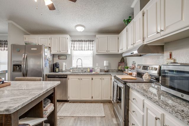 4505 Williams Drive, Granbury, TX 76049