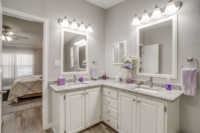 4505 Williams Drive, Granbury, TX 76049