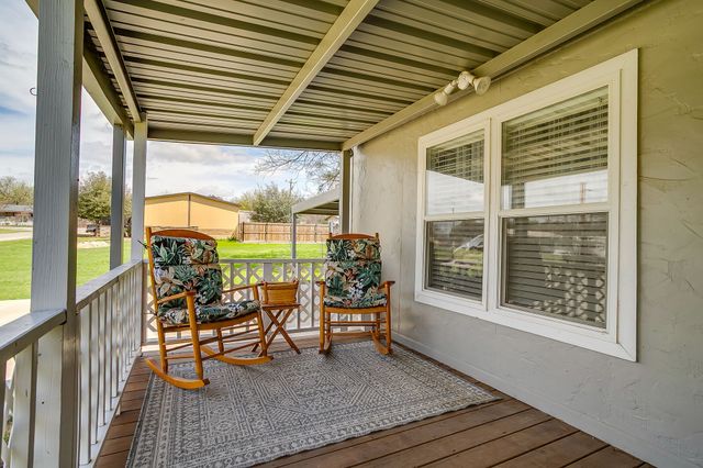 4505 Williams Drive, Granbury, TX 76049