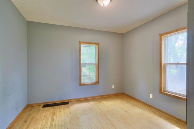 1533 E Madison Street, Eau Claire, WI 54703
