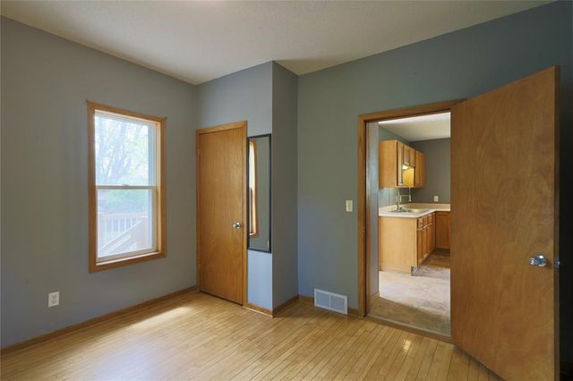 1533 E Madison Street, Eau Claire, WI 54703