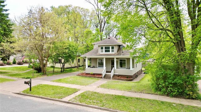 1533 E Madison Street, Eau Claire, WI 54703