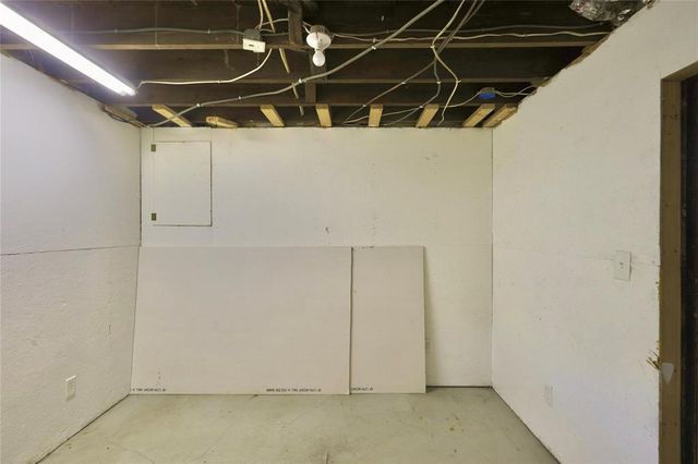 1533 E Madison Street, Eau Claire, WI 54703