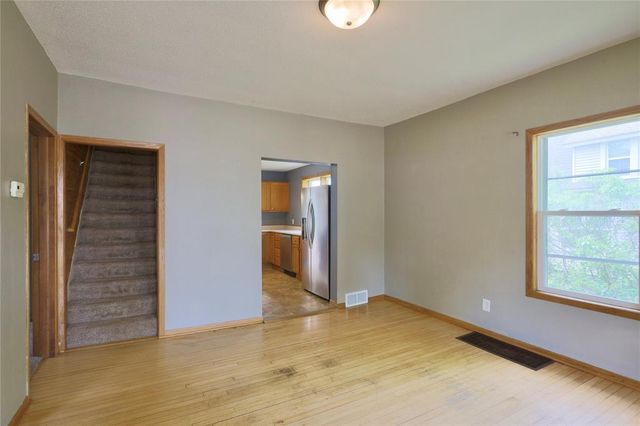 1533 E Madison Street, Eau Claire, WI 54703