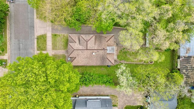 1533 E Madison Street, Eau Claire, WI 54703