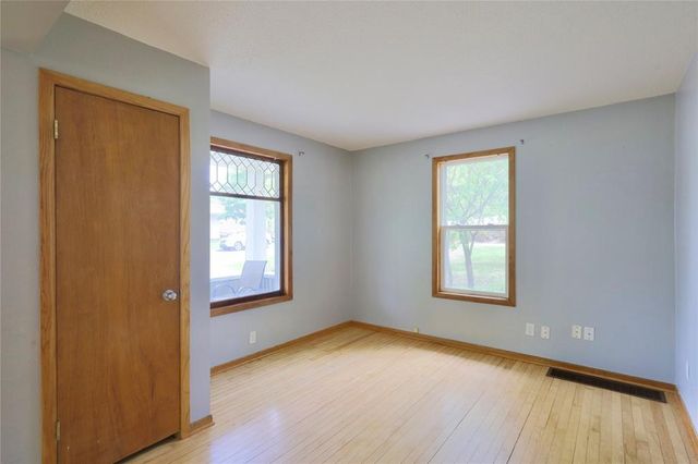 1533 E Madison Street, Eau Claire, WI 54703