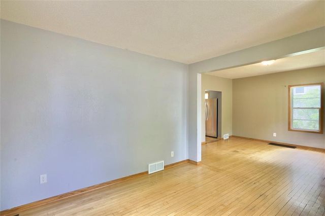 1533 E Madison Street, Eau Claire, WI 54703