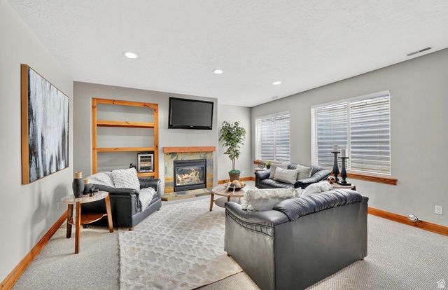 587 W CEPHUS RD, Draper, UT 84020