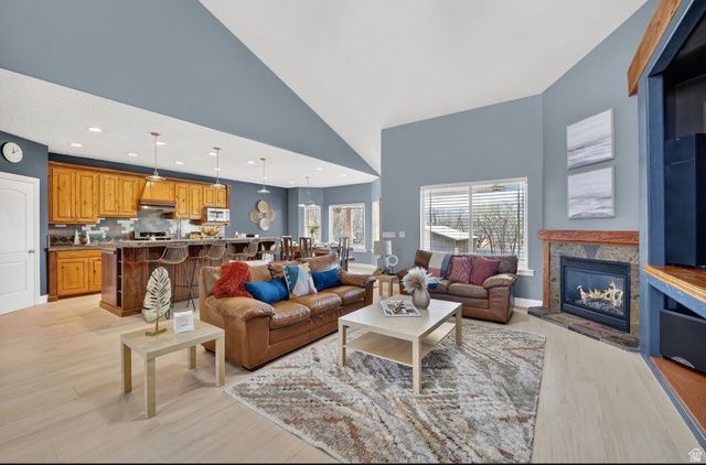 587 W CEPHUS RD, Draper, UT 84020