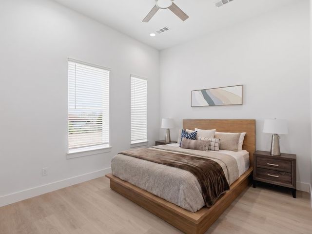 2925 Spruce Valley Lane 303, Dallas, TX 75233