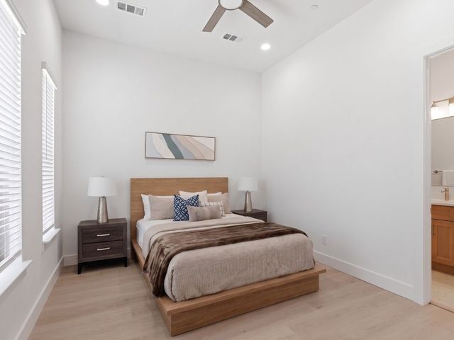 2925 Spruce Valley Lane 303, Dallas, TX 75233