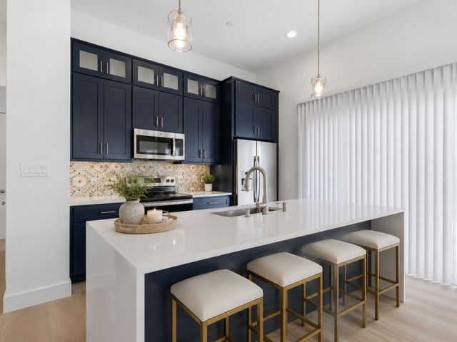 2925 Spruce Valley Lane 303, Dallas, TX 75233