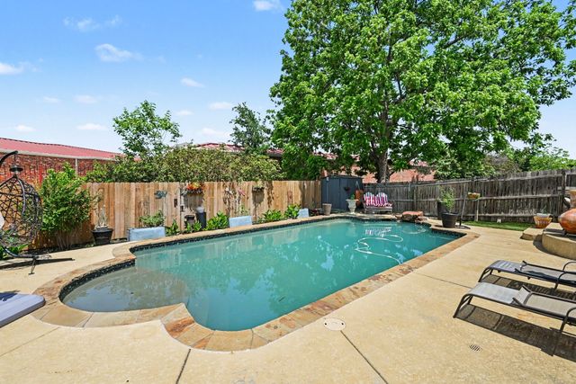 9065 Blue Ridge Trail, Fort Worth, TX 76118