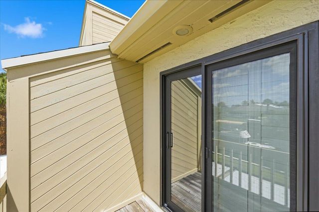 1102 SE Mitchell Avenue 205, Port St. Lucie, FL 34952