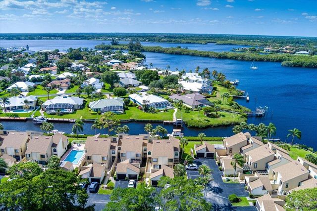 1102 SE Mitchell Avenue 205, Port St. Lucie, FL 34952