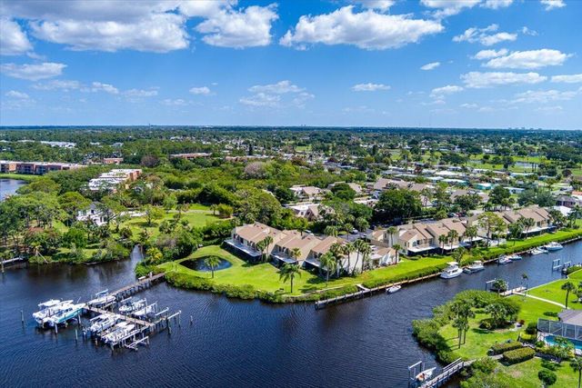 1102 SE Mitchell Avenue 205, Port St. Lucie, FL 34952