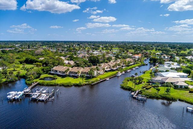 1102 SE Mitchell Avenue 205, Port St. Lucie, FL 34952