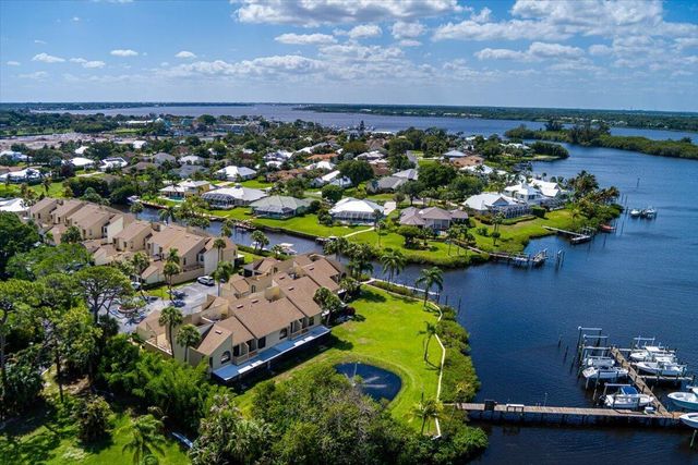 1102 SE Mitchell Avenue 205, Port St. Lucie, FL 34952