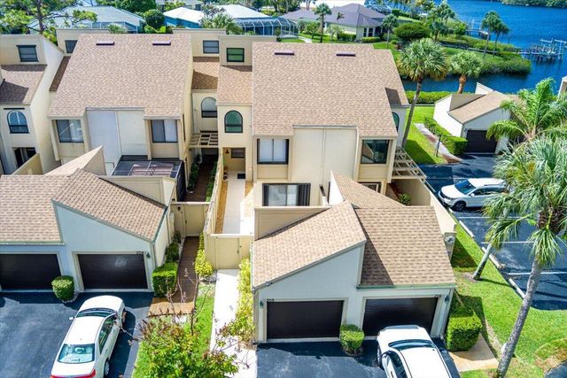1102 SE Mitchell Avenue 205, Port St. Lucie, FL 34952