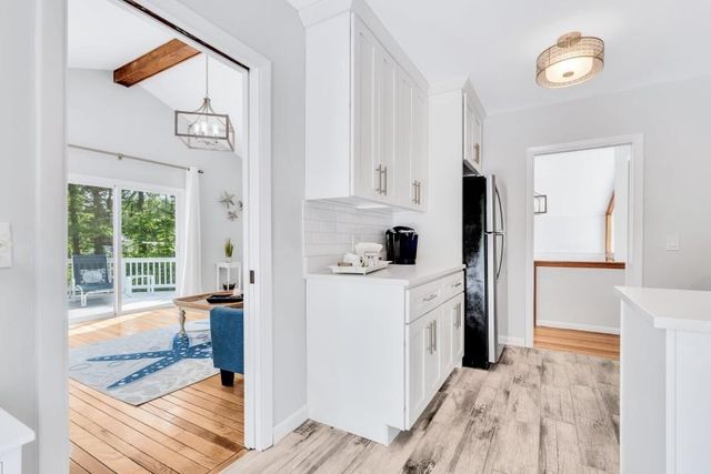 27 Running Light Way, Mashpee, MA 02649
