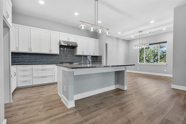 21603 Thomas CV, Lago Vista, TX 78645